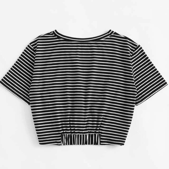 Striped Knotted Crop Top - Picture 3 of 3